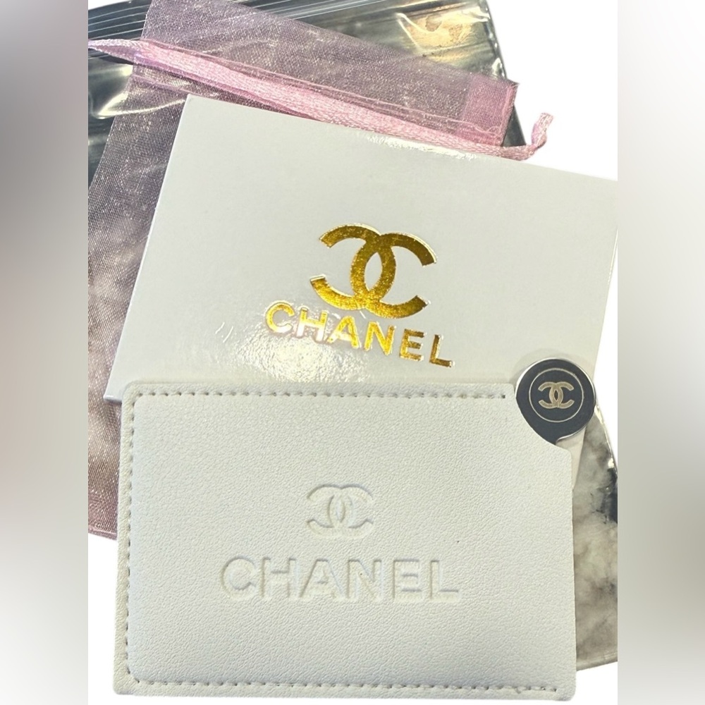 CHANEL Authentic Makeup Mirror CC Thin w/Leather Case - New In Box